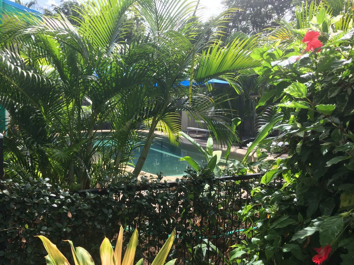 Tropical Palms Resort & 4Wd Hire Picnic Bay Exterior photo